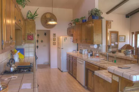 24370 Willow Pass Dr, Tehachapi, CA 93561 photo 13