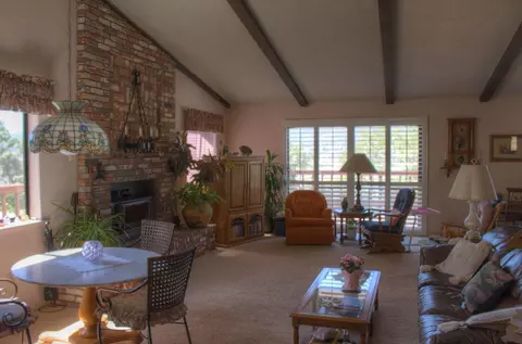 24370 Willow Pass Dr, Tehachapi, CA 93561 photo 5