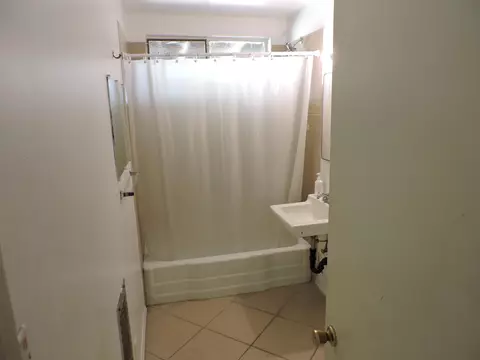 531 Nugent St E, Lancaster, CA 93535 photo 9