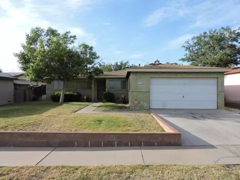 531 Nugent St E, Lancaster, CA 93535 photo 1