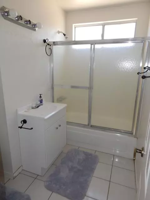 40539 166th St E, Lake Los Angeles, CA 93535 photo 22