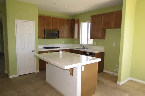 8808 Mora Ct, Lancaster, CA 93536 photo 10