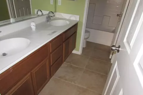 8808 Mora Ct, Lancaster, CA 93536 photo 17