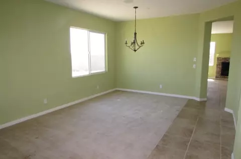 8808 Mora Ct, Lancaster, CA 93536 photo 5