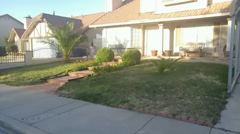 37528 Torrington St, Palmdale, CA 93550 photo 2