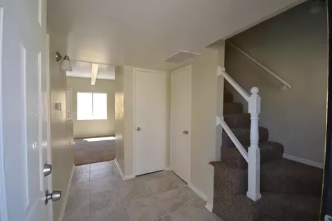 43602 Stanridge Ave, Lancaster, CA 93535 photo 2