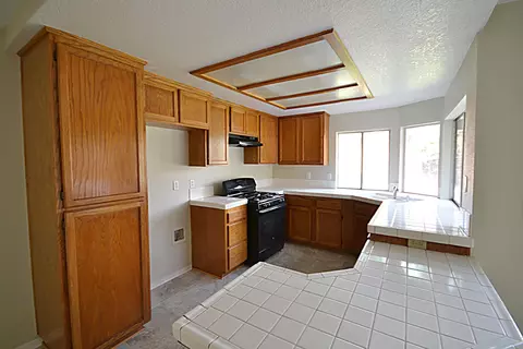 45403 Bison Cir, Lancaster, CA 93535 photo 5