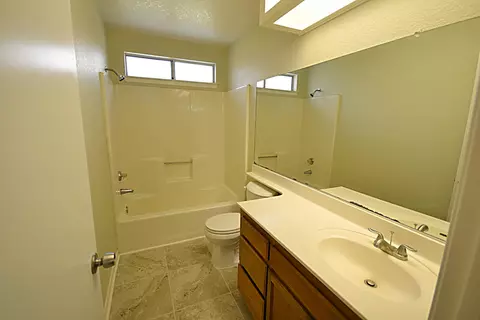 45403 Bison Cir, Lancaster, CA 93535 photo 13