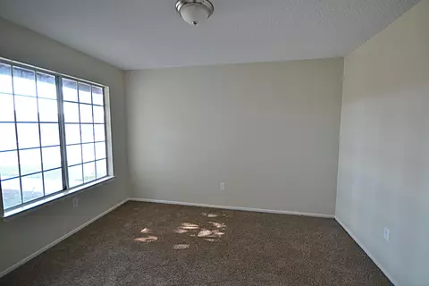 45403 Bison Cir, Lancaster, CA 93535 photo 9