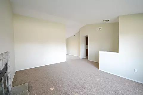 45403 Bison Cir, Lancaster, CA 93535 photo 2