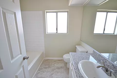 43705 16th St, Lancaster, CA 93535 photo 21