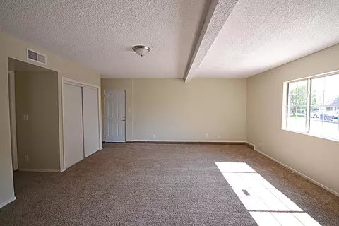 43705 16th St, Lancaster, CA 93535 photo 11