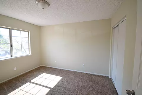 43705 16th St, Lancaster, CA 93535 photo 17