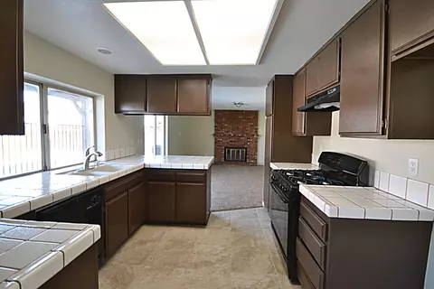 43705 16th St, Lancaster, CA 93535 photo 8