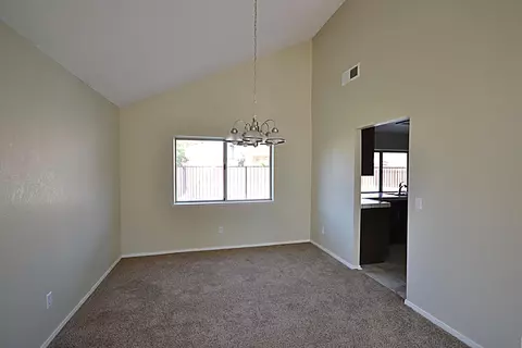 43705 16th St, Lancaster, CA 93535 photo 4