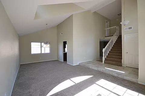 43705 16th St, Lancaster, CA 93535 photo 2