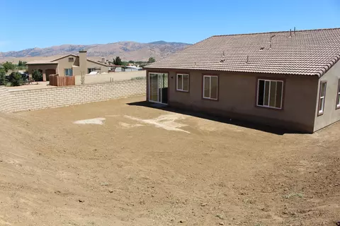 1302 Arabella, Tehachapi, CA 93561 photo 17