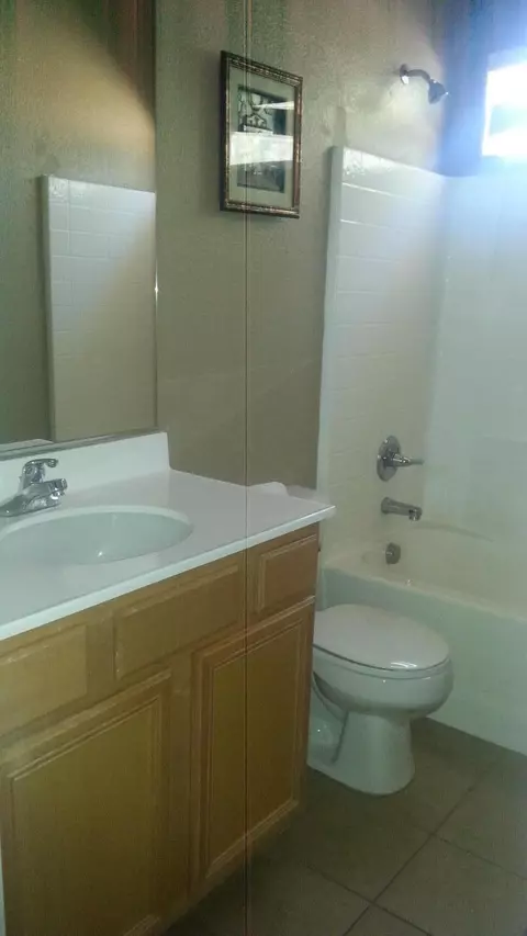 2762 Garnet Ln, Lancaster, CA 93535 photo 5
