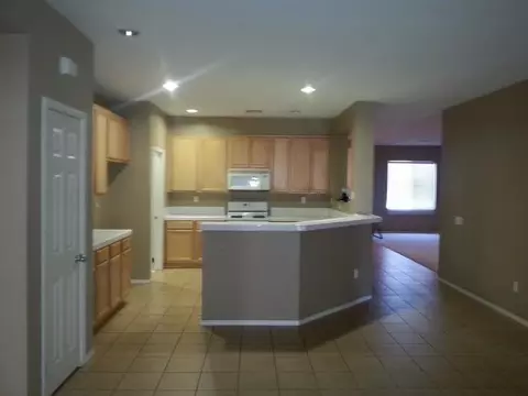 2762 Garnet Ln, Lancaster, CA 93535 photo 12