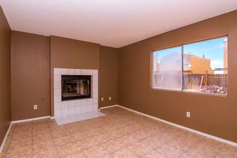1113 Kildare St E, Lancaster, CA 93535 photo 11