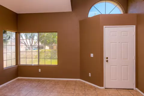 1113 Kildare St E, Lancaster, CA 93535 photo 7