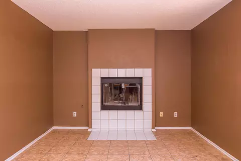 1113 Kildare St E, Lancaster, CA 93535 photo 12