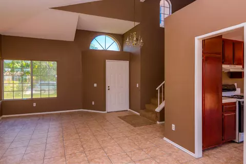 1113 Kildare St E, Lancaster, CA 93535 photo 8