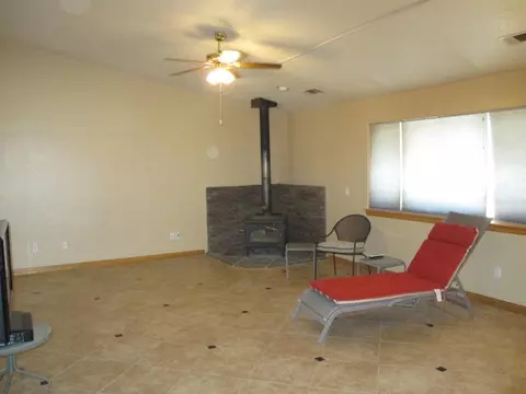 11960 Middleton Rd, Phelan, CA 92371 photo 10