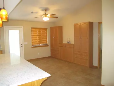 11960 Middleton Rd, Phelan, CA 92371 photo 11