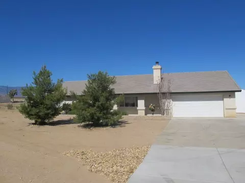 11960 Middleton Rd, Phelan, CA 92371 photo 1