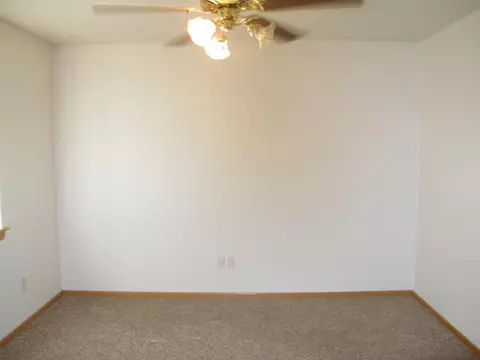 11960 Middleton Rd, Phelan, CA 92371 photo 20