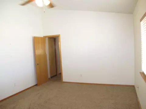 11960 Middleton Rd, Phelan, CA 92371 photo 16