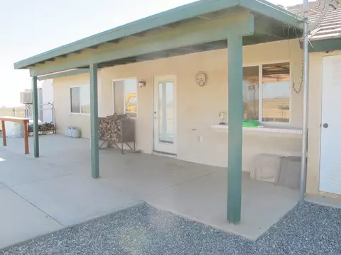 11960 Middleton Rd, Phelan, CA 92371 photo 7