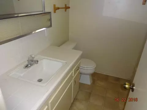 44457 2nd St E, Lancaster, CA 93535 photo 7