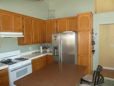 4098 Avenue R6 E, Palmdale, CA 93552 photo 4