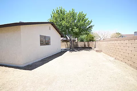 1025 Herzel Ave, Lancaster, CA 93535 photo 19