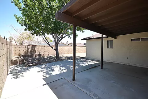 1025 Herzel Ave, Lancaster, CA 93535 photo 16