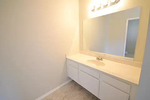 1025 Herzel Ave, Lancaster, CA 93535 photo 9