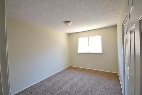 1025 Herzel Ave, Lancaster, CA 93535 photo 13
