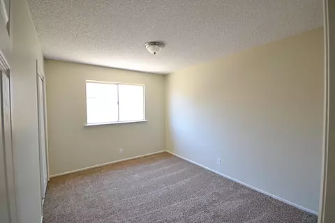 1025 Herzel Ave, Lancaster, CA 93535 photo 11