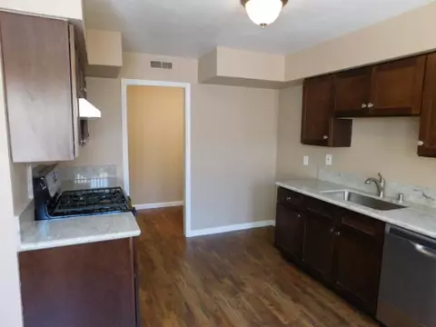 44633 2nd St E, Lancaster, CA 93535 photo 5