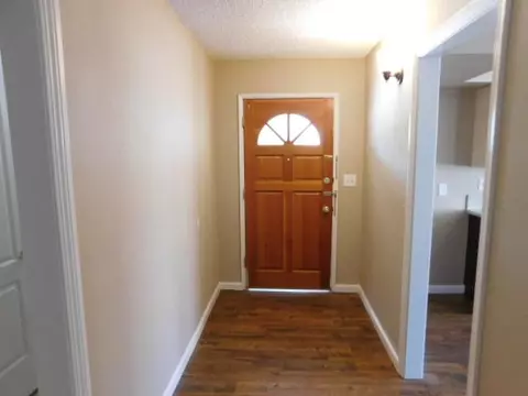 44633 2nd St E, Lancaster, CA 93535 photo 2