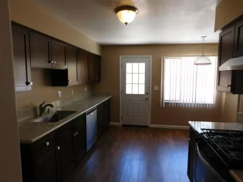 44633 2nd St E, Lancaster, CA 93535 photo 6