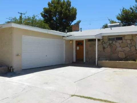 44633 2nd St E, Lancaster, CA 93535 photo 1