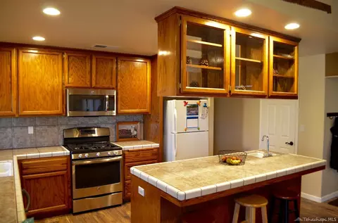 30401 Drake Ct, Tehachapi, CA 93561 photo 6