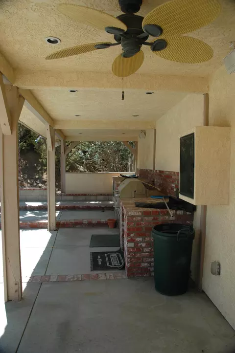 35905 43rd St E, Palmdale, CA 93552 photo 12
