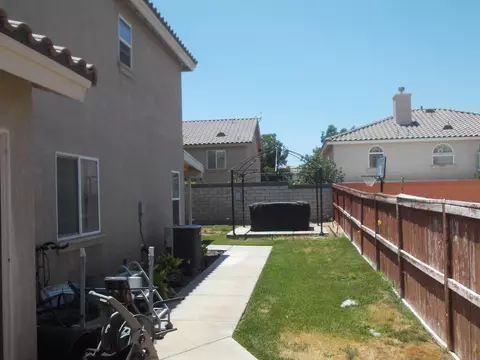 37247 57th St E, Palmdale, CA 93552 photo 40