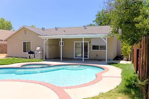 37310 Halfmoon Dr, Palmdale, CA 93550 photo 20