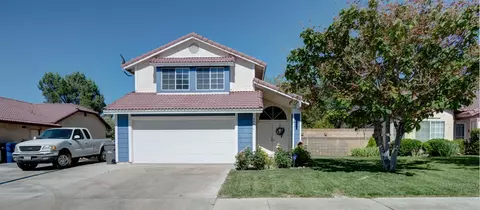 44214 Olympus Dr, Lancaster, CA 93536 photo 1