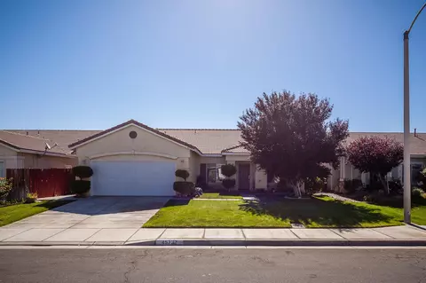 45732 Knightsbridge St, Lancaster, CA 93534 photo 1